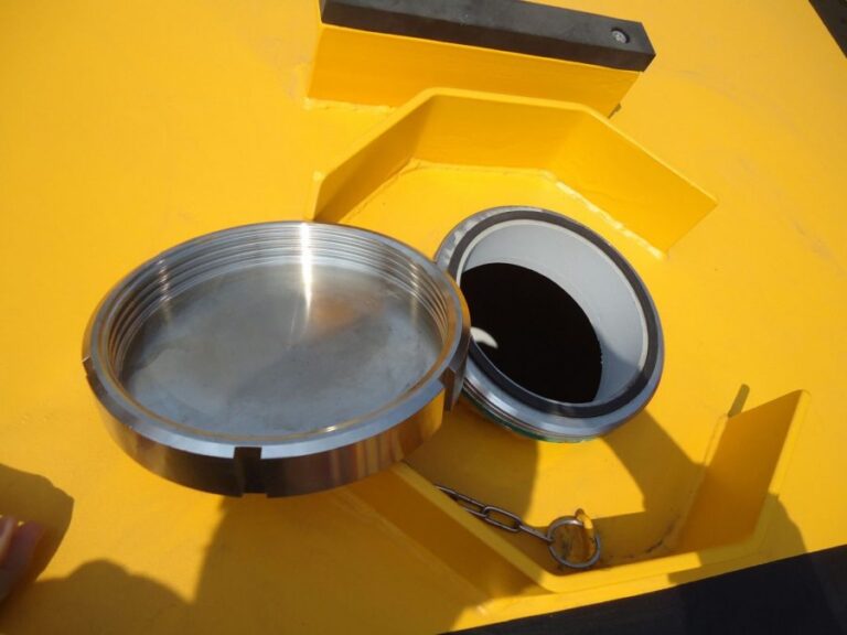 7’10 X 5’7 X 4’2 CUTTING SKIP OFFSHORE DNV CONTAINER